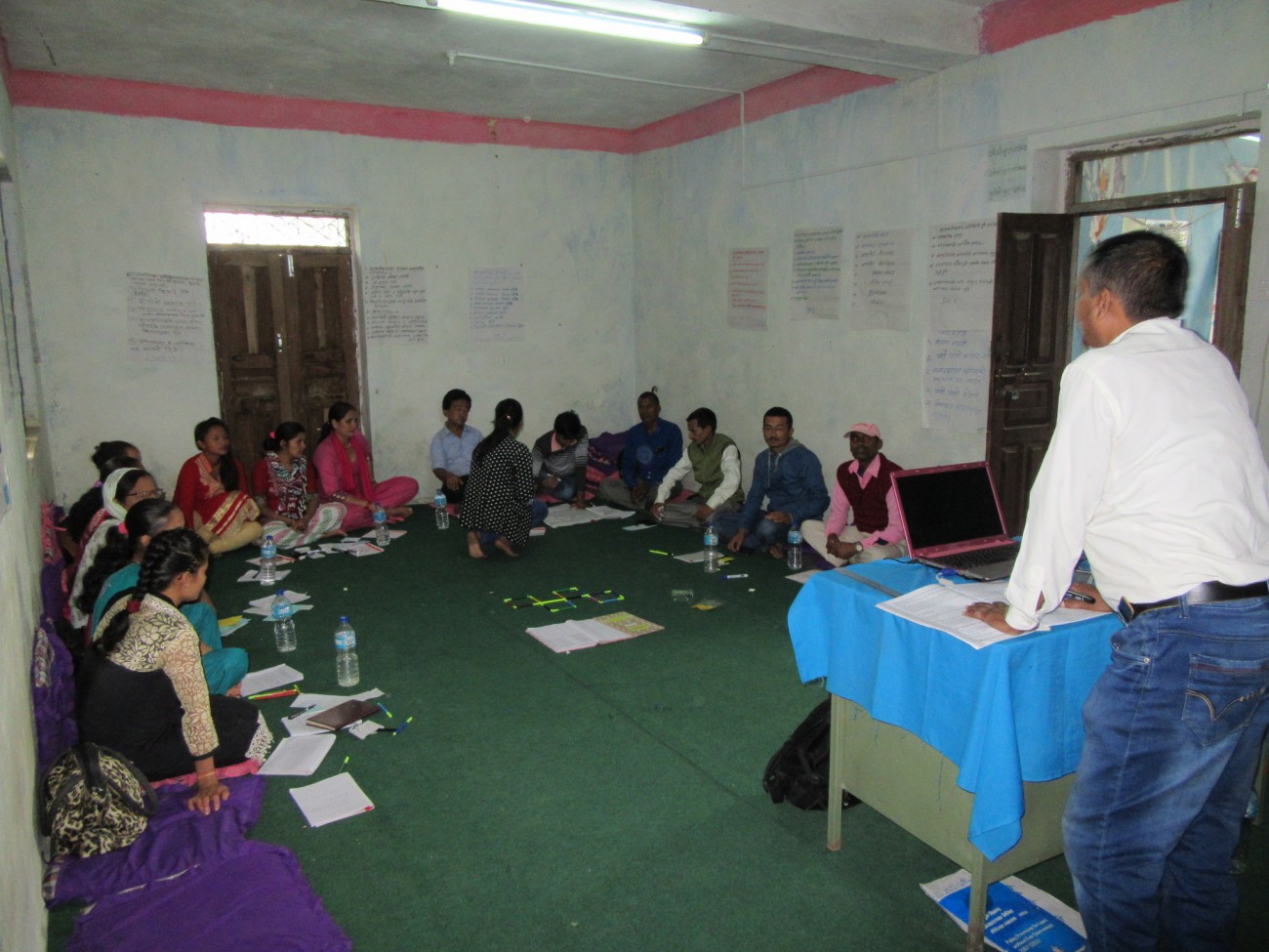 LWF-trsining-to-teachers-1474569747.jpg