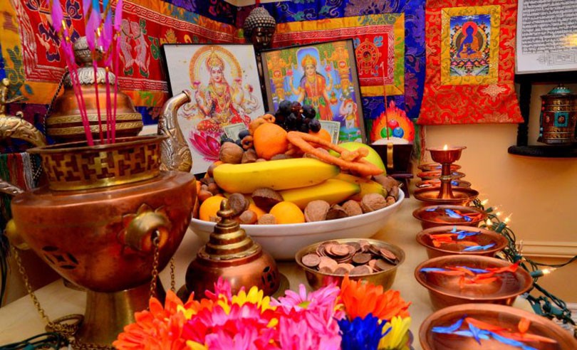 laxmi-puja-1604027217.jpg