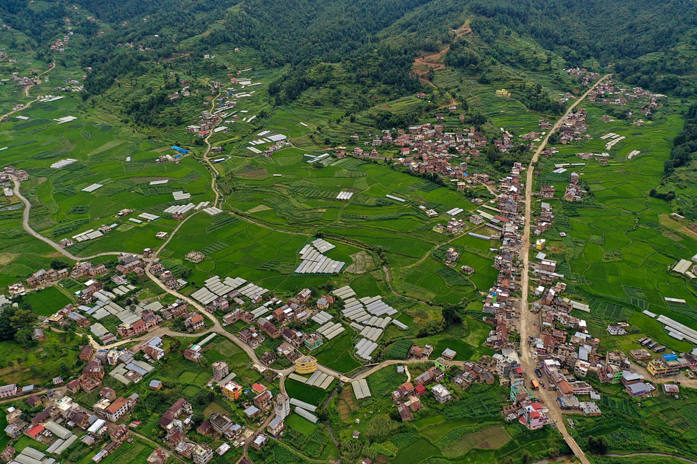 थाहा नगरपालिका वडा नम्बर ६ बज्रवाराहीका खेतका फाँटहरु ।